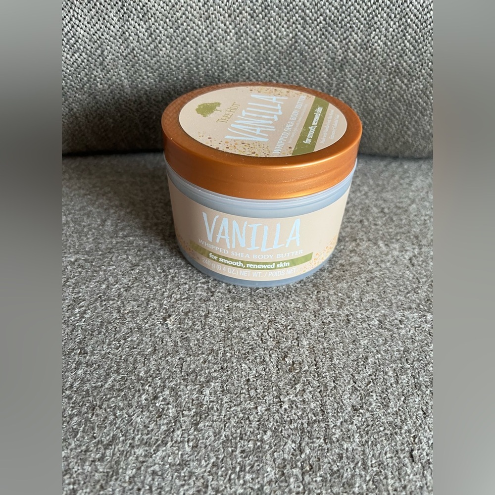 Tree Hut Vanilla Whipped Shea Body Butter 8.4 oz